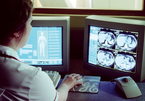How is primary diagnosis determined?